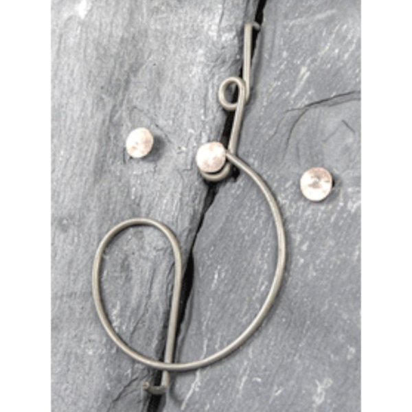 Genius Hallhook Slate Fixing close-up